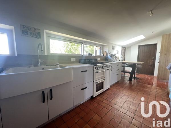 Maison à vendre 6 pièces 210 m² Saint-Ouen-en-Belin