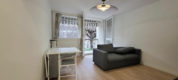 Appartement à louer  2 pièces • 44,70 m2 Issy-les-Moulineaux