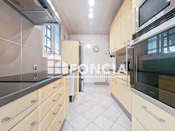 À vendre Maison 4 pièces 75 m² - Marseille 13009