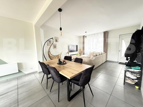 Plain-pied rénové avec grand sous-sol et jardin – Courrières