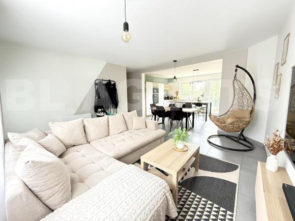 Plain-pied rénové avec grand sous-sol et jardin – Courrières