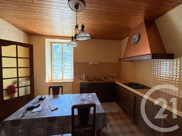 Maison à vendre  8 pièces - 229 m 2   SARRAS  - 07