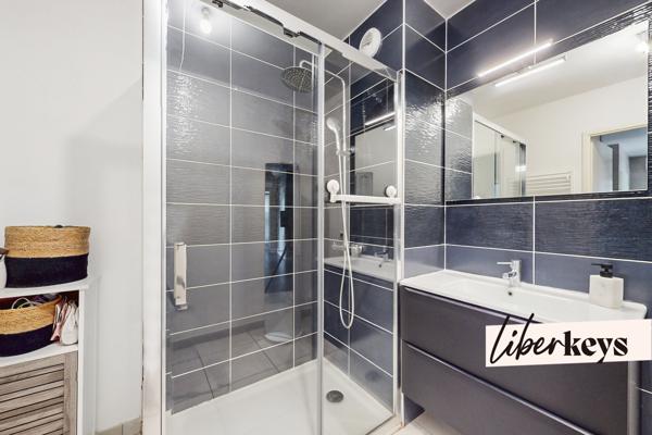 Appartement T4 en parfait état avec balcon – Résidence récente à côté du tram T4 (et de la future ligne T10)