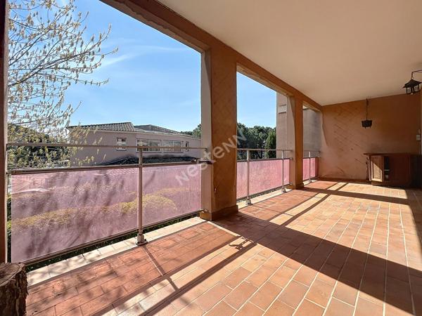 Proche centre et axes routier : grand appartement  4 pièces 77.15m2