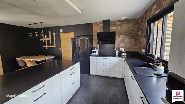 Maison aux portes de la baie du Mont Saint-Michel, 11 pièce(s) 283 m2