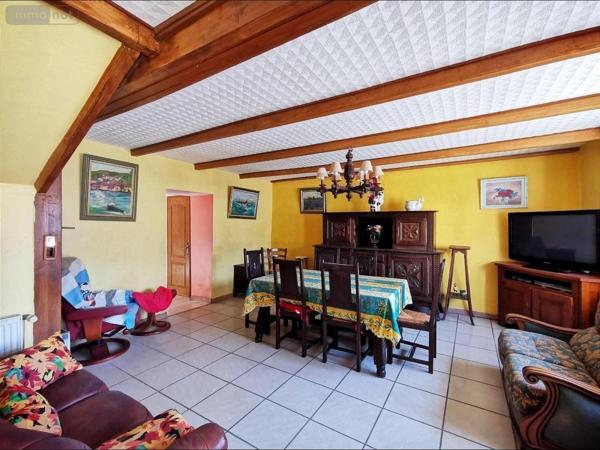 Maison à vendre à Ploëzal dans les Côtes-d'Armor (22260), ref : 22102-1834