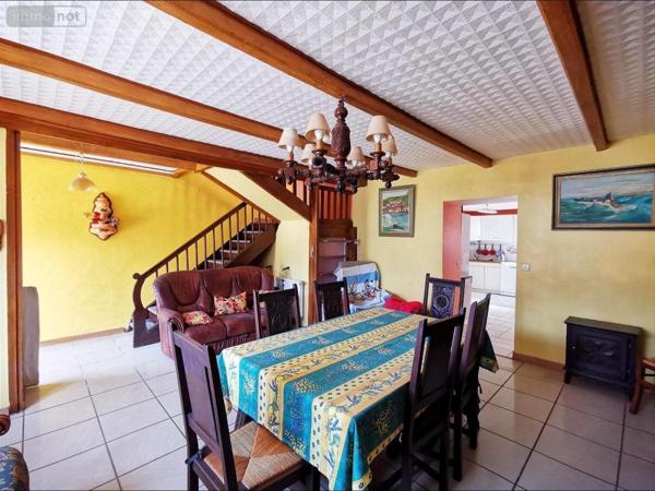 Maison à vendre à Ploëzal dans les Côtes-d'Armor (22260), ref : 22102-1834