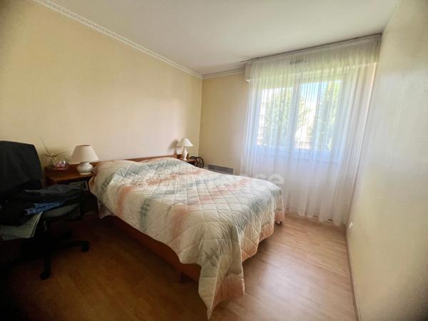 BOULOGNE-SUR-MER – SECTEUR DU DERNIER SOU – APPARTEMENT 3 PIÈCES - GARAGE - CAVE - BALCON