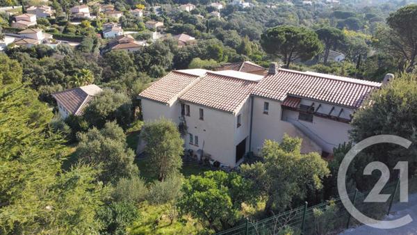 Maison à vendre  6 pièces - 140 m2 CAVALAIRE SUR MER - 83