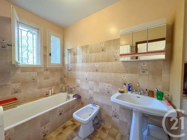 Maison à vendre  6 pièces - 140 m2 CAVALAIRE SUR MER - 83