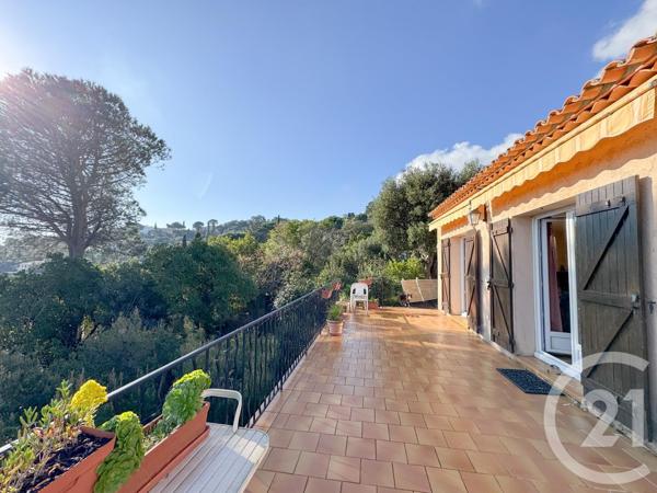 Maison à vendre  6 pièces - 140 m2 CAVALAIRE SUR MER - 83