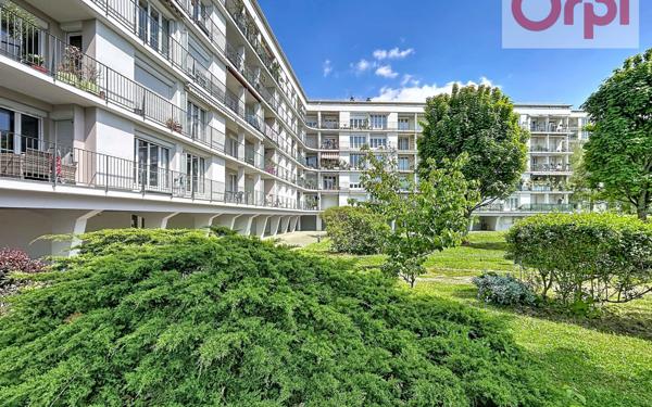 Appartement à vendre    4 pièces • 77,61 m2 Choisy-le-Roi