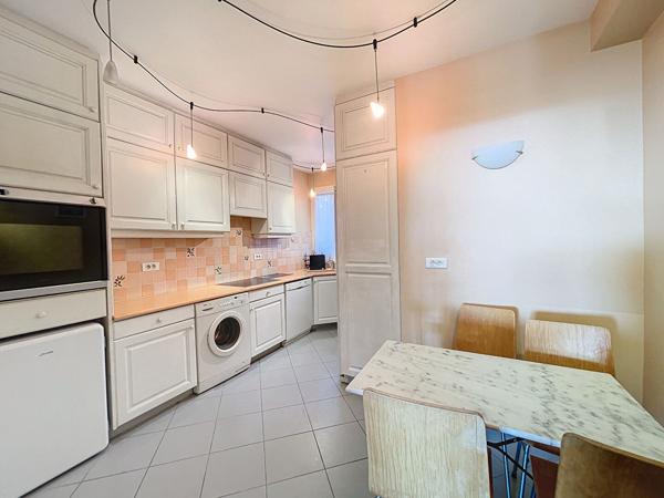 Appartement Cannes 5 pièces 141.05 m2 centre ville, Forville, terrasse