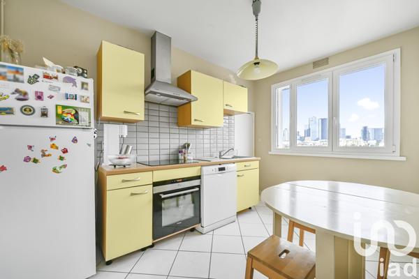 Appartement à vendre 4 pièces 92 m² Courbevoie