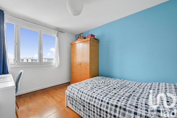 Appartement à vendre 4 pièces 92 m² Courbevoie