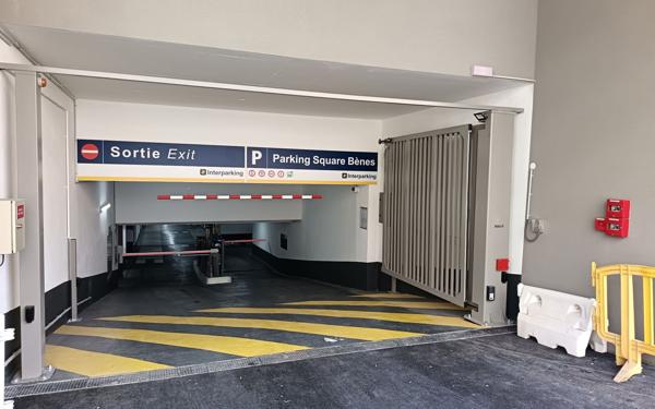 Stationnement à louer