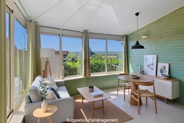 Vue exceptionnelle, piscine et grands volumes : une maison familiale rare aux portes de Mâcon