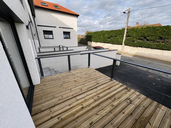 Appartement neuf avec belle terrasse.