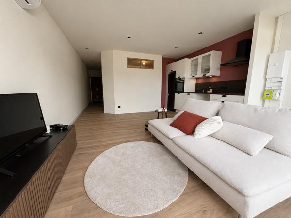 Appartement neuf avec belle terrasse.