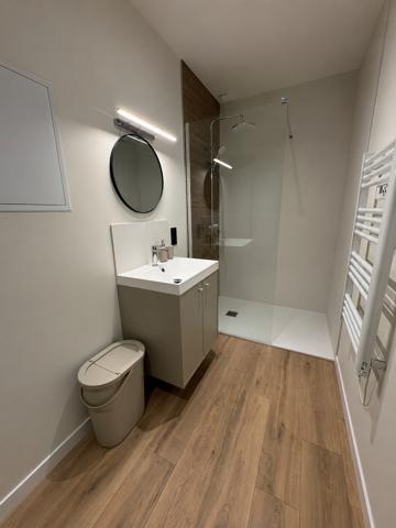 Appartement neuf avec belle terrasse.