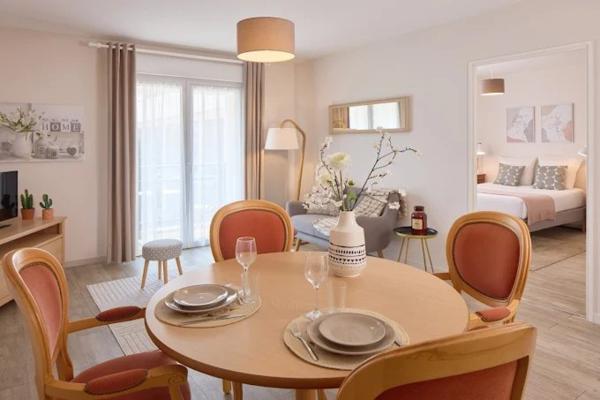 INVESTISSEMENT LOCATIF – BRUZ - Résidence Séniors Zenitude Les Girandières - 5.99%  de rentabilité.