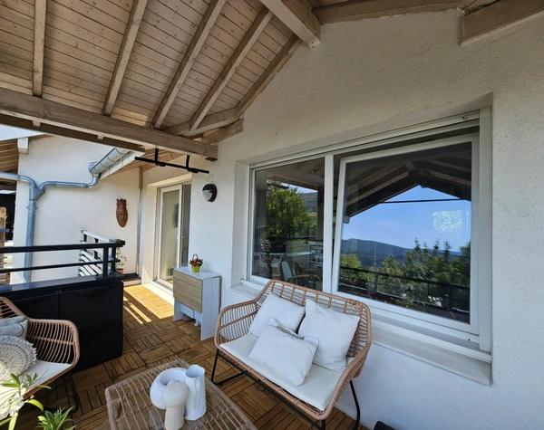 Vétraz-Monthoux – Appartement T3 avec balcon, garage fermé et stationnement privatif (74)