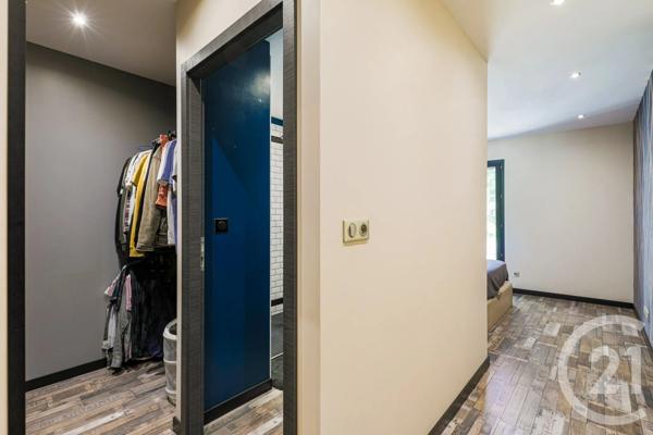 Maison à vendre  6 pièces - 270 m 2   LE GUA  - 38