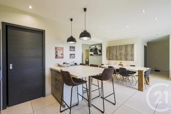 Maison à vendre  6 pièces - 270 m 2   LE GUA  - 38