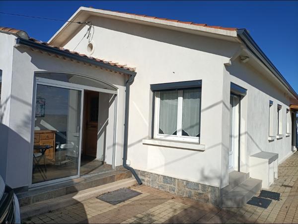 Aux portes de Béziers, très belle villa de plain pied, parcelle de 1170 m2 avec vue imprenable
