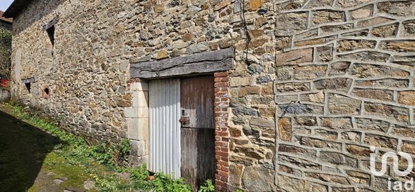 Grange 2 pièces de 100 m² à Sainte-Fortunade (19490)