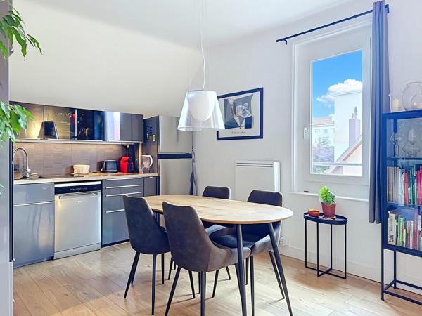 Appartement duplex avec jardin privatif