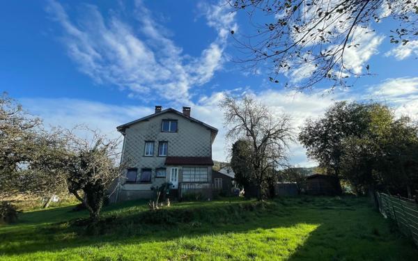 Maison à vendre    7 pièces •  Aumontzey