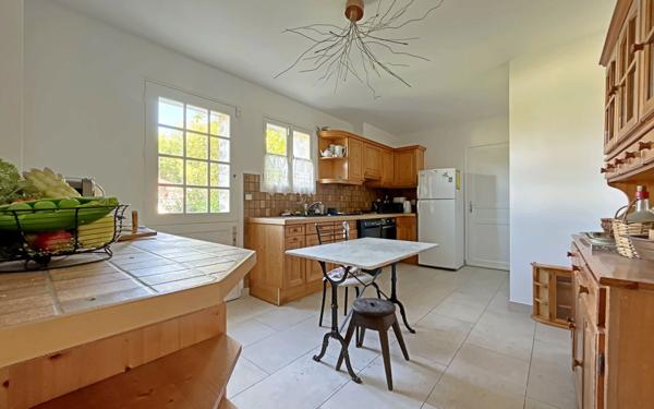 Maison à vendre    7 pièces • 187,74 m2 Gif-sur-Yvette