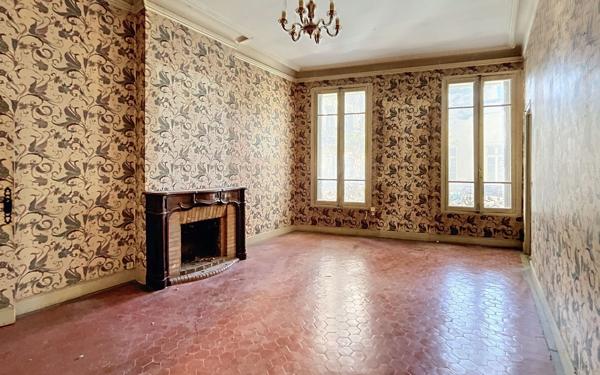 Appartement à vendre    4 pièces • 152 m2 Avignon
