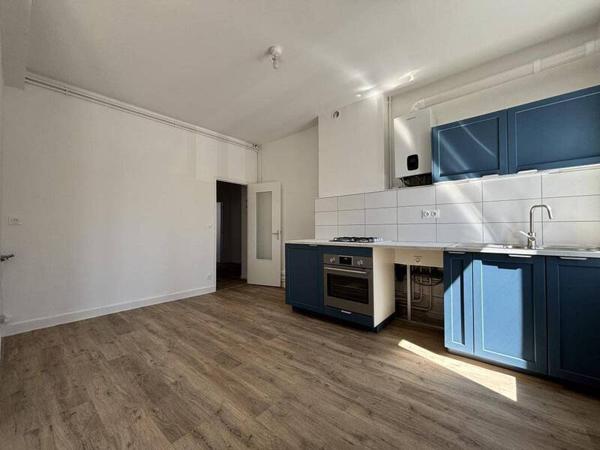 Appartement 5 pièces                                        - 42390 Villars Réf : 5117
