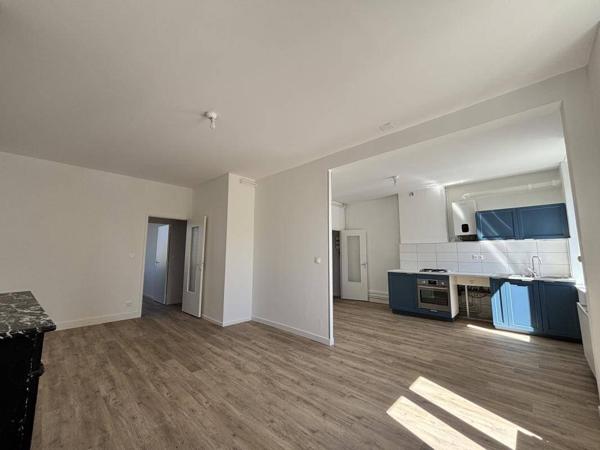 Appartement 5 pièces                                        - 42390 Villars Réf : 5117