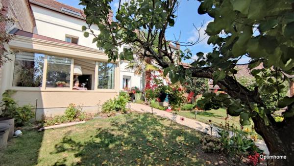 Maison de charme rénovée 128 m² – Alizay – Deux Grands garages camping-car & jardin sud