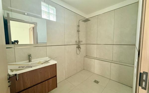 Appartement à vendre    3 pièces •  Saint-Pierre