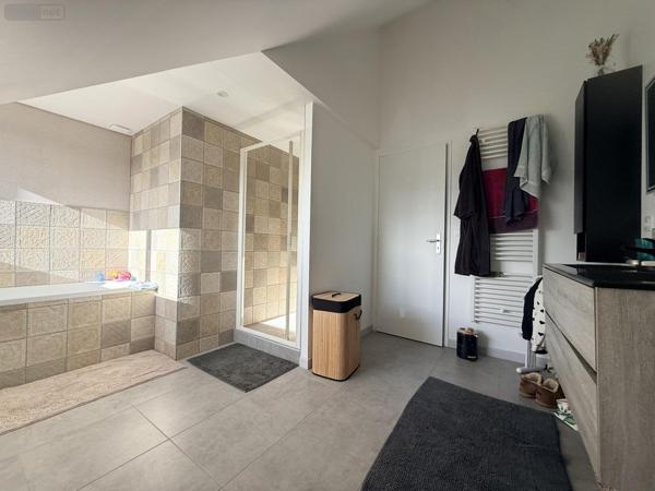 Maison à vendre à Château-Gontier-sur-Mayenne en Mayenne (53200), ref : 100128701-53088