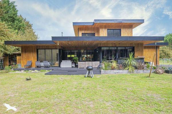 Maison à vendre |  Saint-Paul-en-Born |  4 pièces | 150 m²