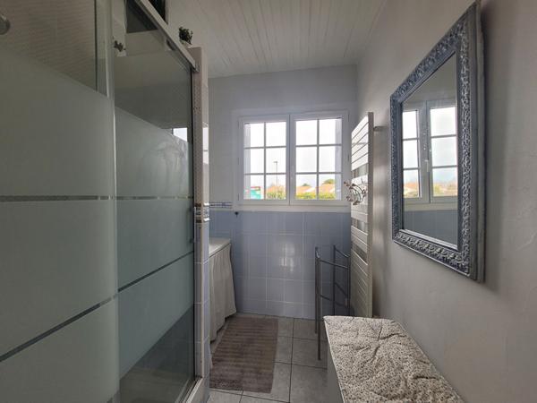 Proche Canal de Rompsay - Maison familiale avec jardin, piscine et véranda