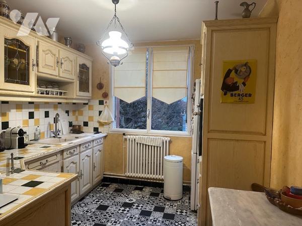 Appartement à Vendre à Montmorency (95160) en Val-d'Oise, 4 pièces avec balcon, 82 m2, 3 chambres