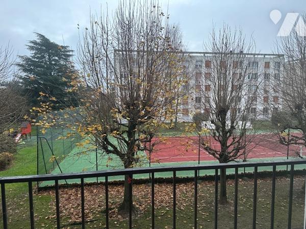 Appartement à Vendre à Montmorency (95160) en Val-d'Oise, 4 pièces avec balcon, 82 m2, 3 chambres