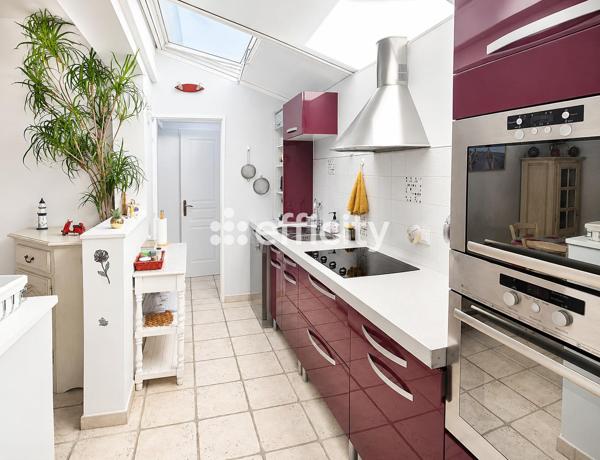 Maison
         3 pièces
        - 62 m² 299 500 € *