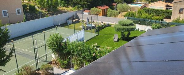 IMPOSANTE VILLA AU POTENTIEL EXCEPTIONNEL 278 M² HAB. SUR 2300 M² 730 000 €
