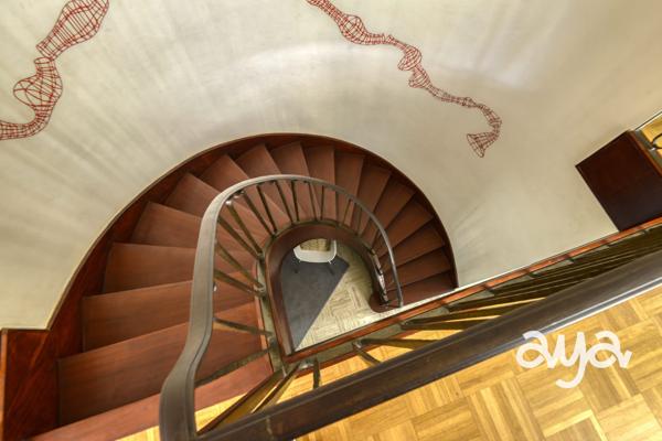 Grande maison contemporaine dans un cadre boisé