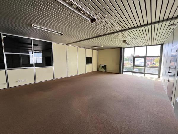 Location Local D Activite 650 59650 Villeneuve D Ascq 810020