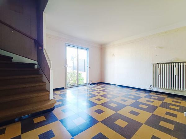 FRONTIGNAN - Maison R+1 de type 5 d'environ 85M² avec garage