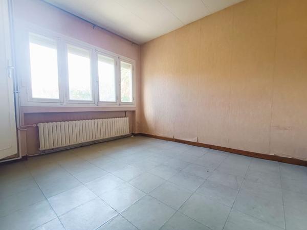 FRONTIGNAN - Maison R+1 de type 5 d'environ 85M² avec garage