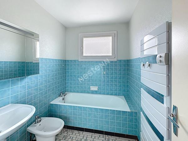 Maison spacieuse à vendre à Poitiers - Opportunité à saisir !